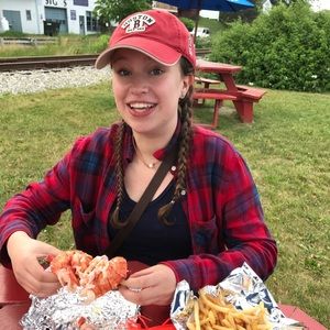 Meet your Posher, Emily